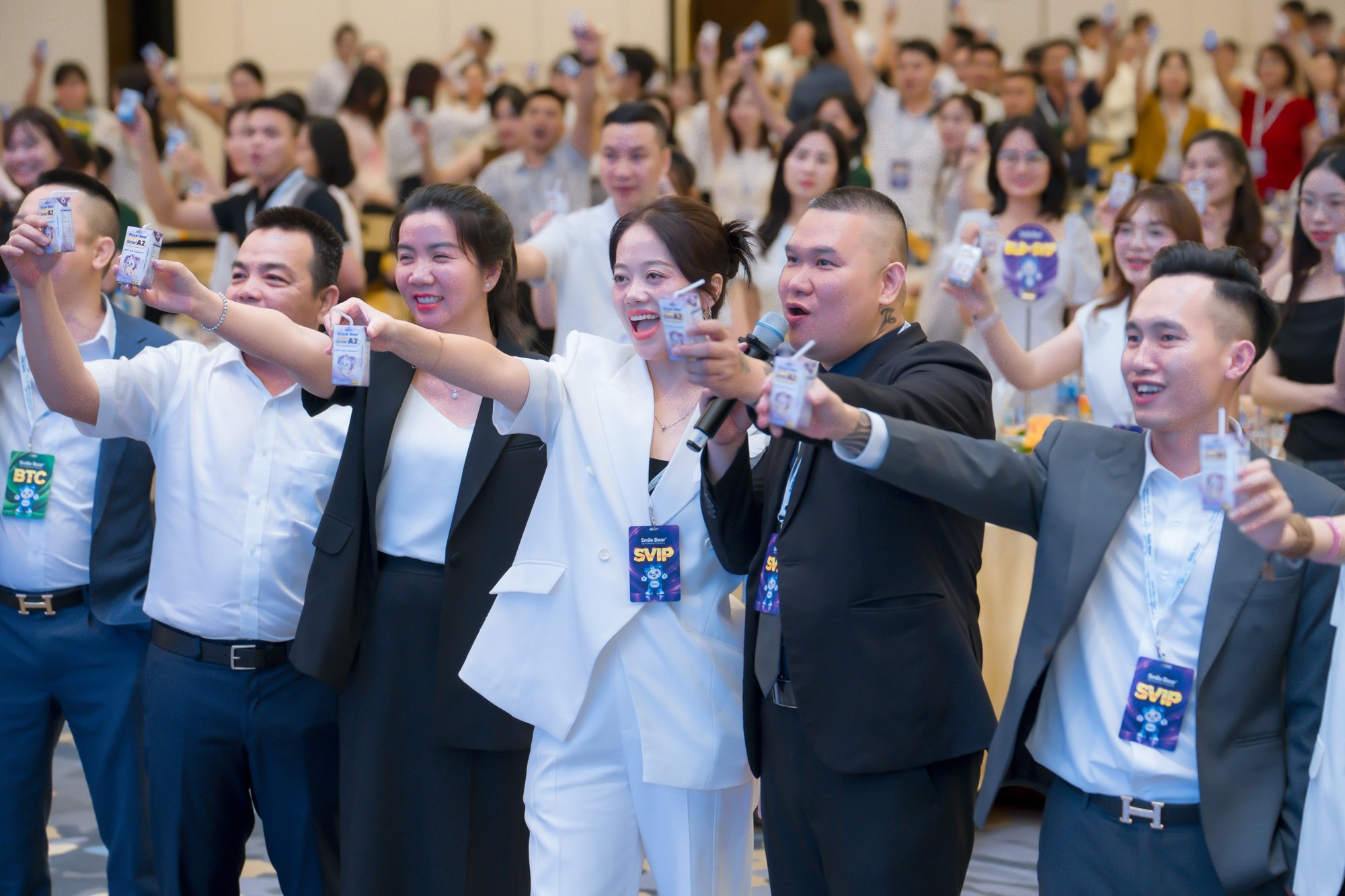 Cam xuc T&T Group: Hanh trinh 16 nam Smile Bear & Le ra mat Royal Bear — ảnh 17/18