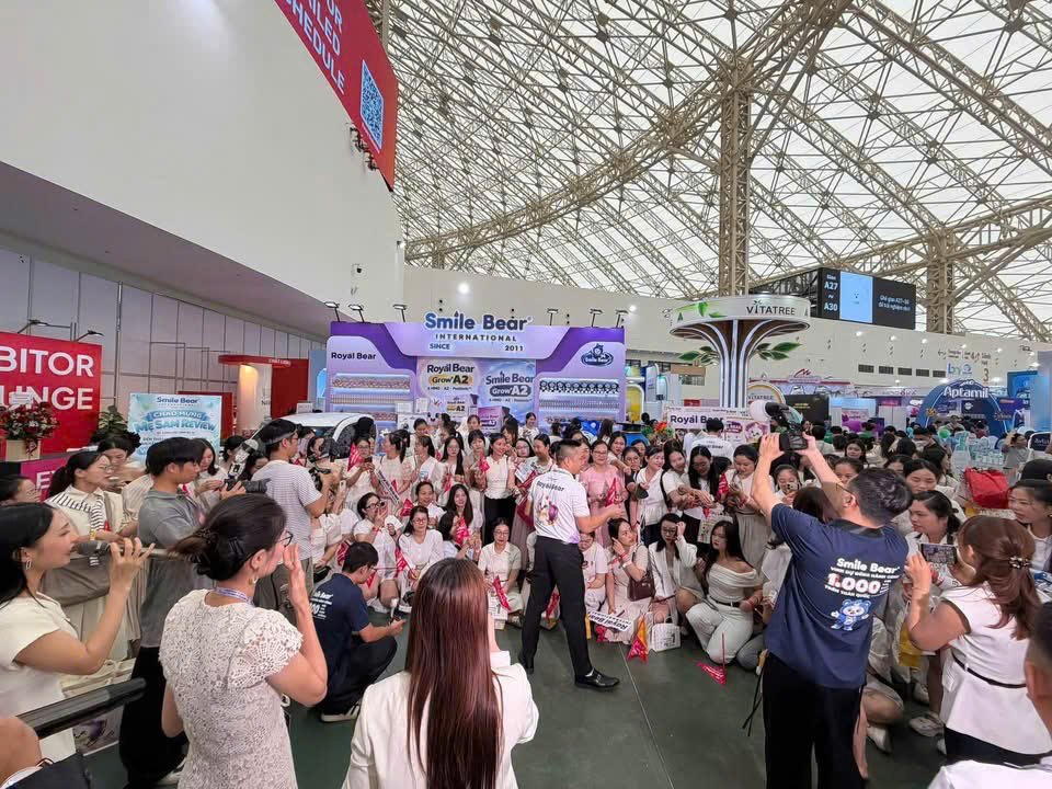Smile Bear & Royal Bear tại Vietbaby Fair Hà Nội 2026: gian hàng rực rỡ, kết nối cộng đồng mẹ bỉm — ảnh 6/11