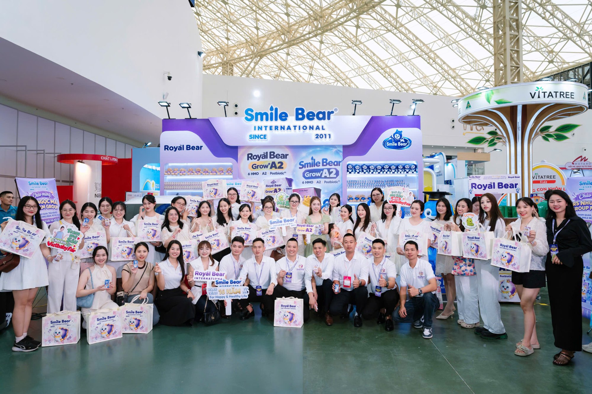 Smile Bear & Royal Bear tại Vietbaby Fair Hà Nội 2026: gian hàng rực rỡ, kết nối cộng đồng mẹ bỉm — ảnh 9/11